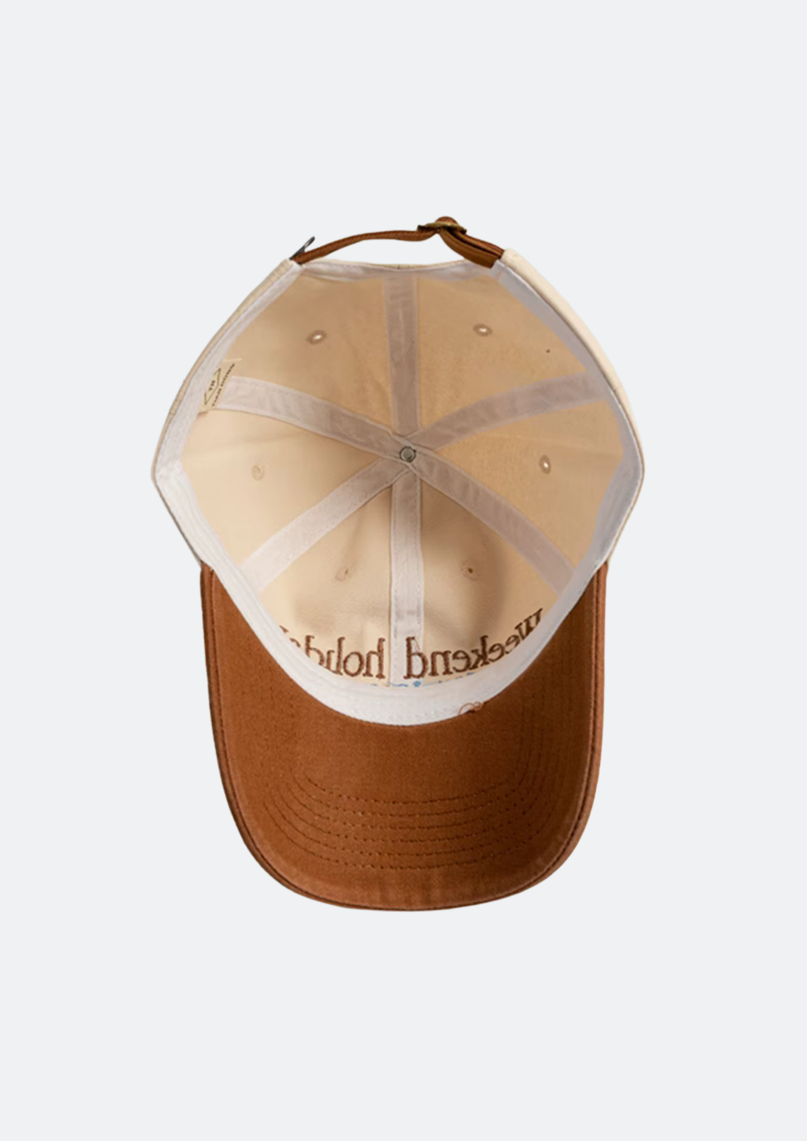 Boné Masculino Branco "Weekend Holiday" Aba Curva