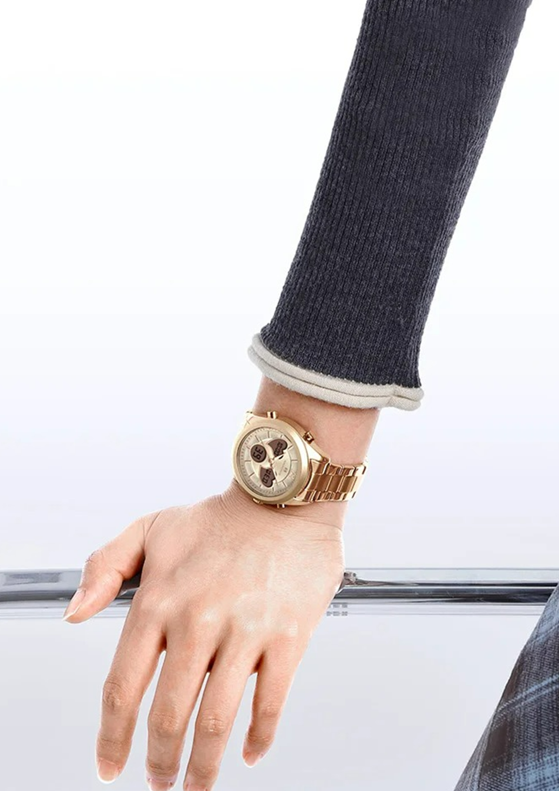 Relógio Feminino Navi Force NF5045S Dourado de Aço