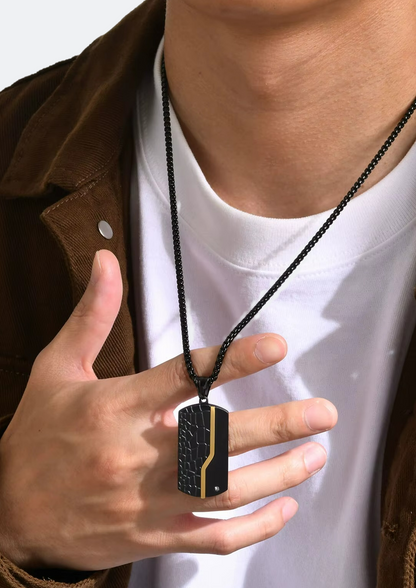 Colar Masculino Fisher Preto de Aço com Pingente