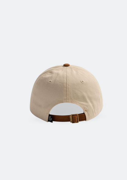 Boné Masculino Branco "Weekend Holiday" Aba Curva