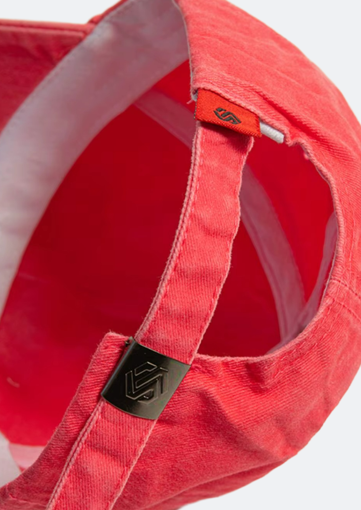 Boné Masculino Vermelho "Nature Mood" Aba Curva